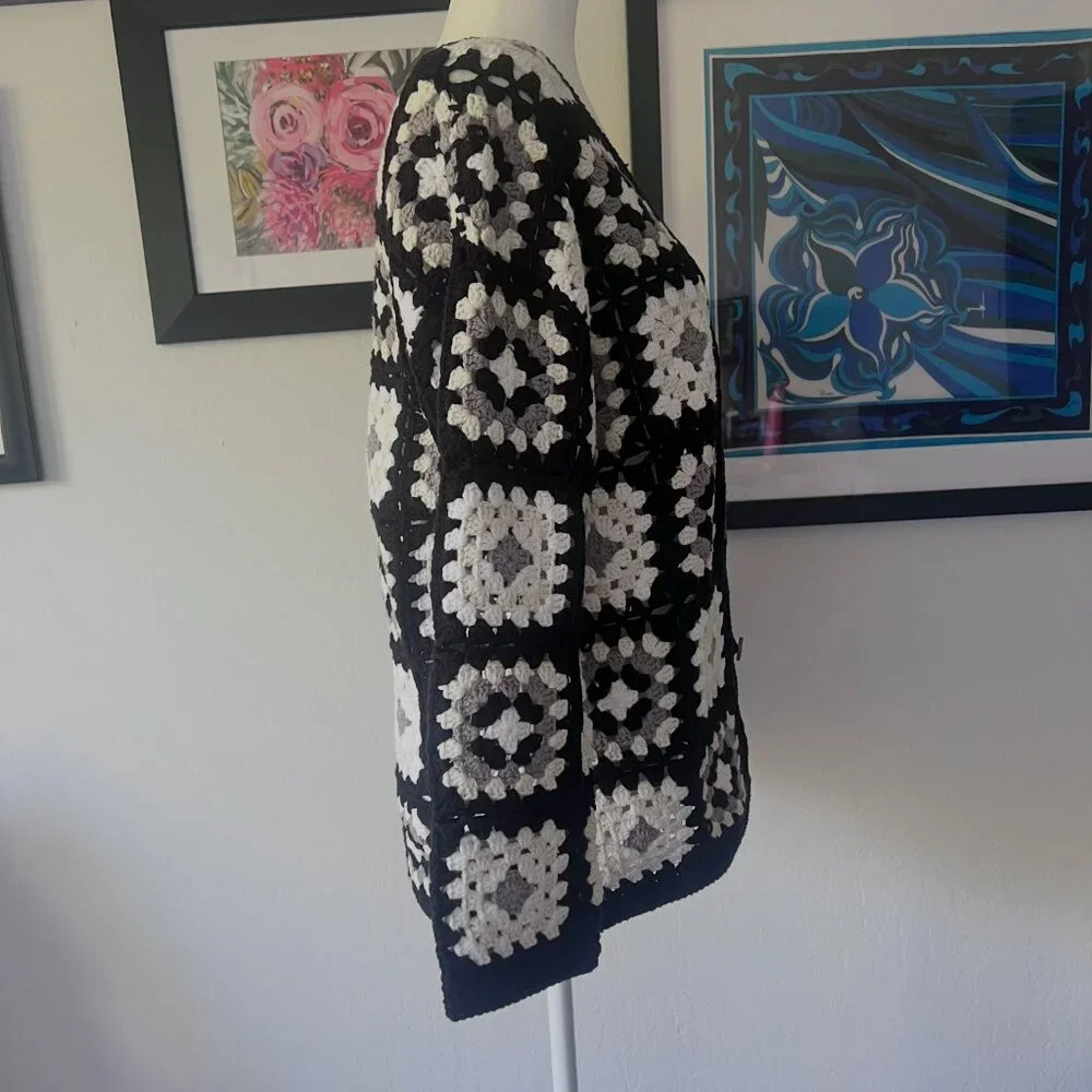 Vintage-Inspired Crochet Cardigan - Picture 5 of 6